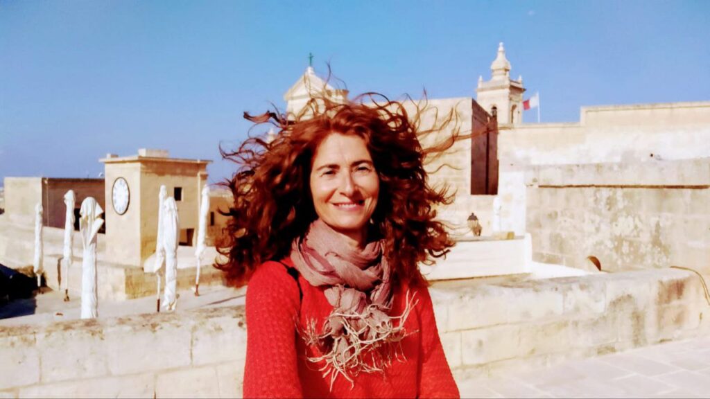 Lola Alborch García - Libra Fotos para el calendario astrológico del Ullal. Stop glamping en Gandía.